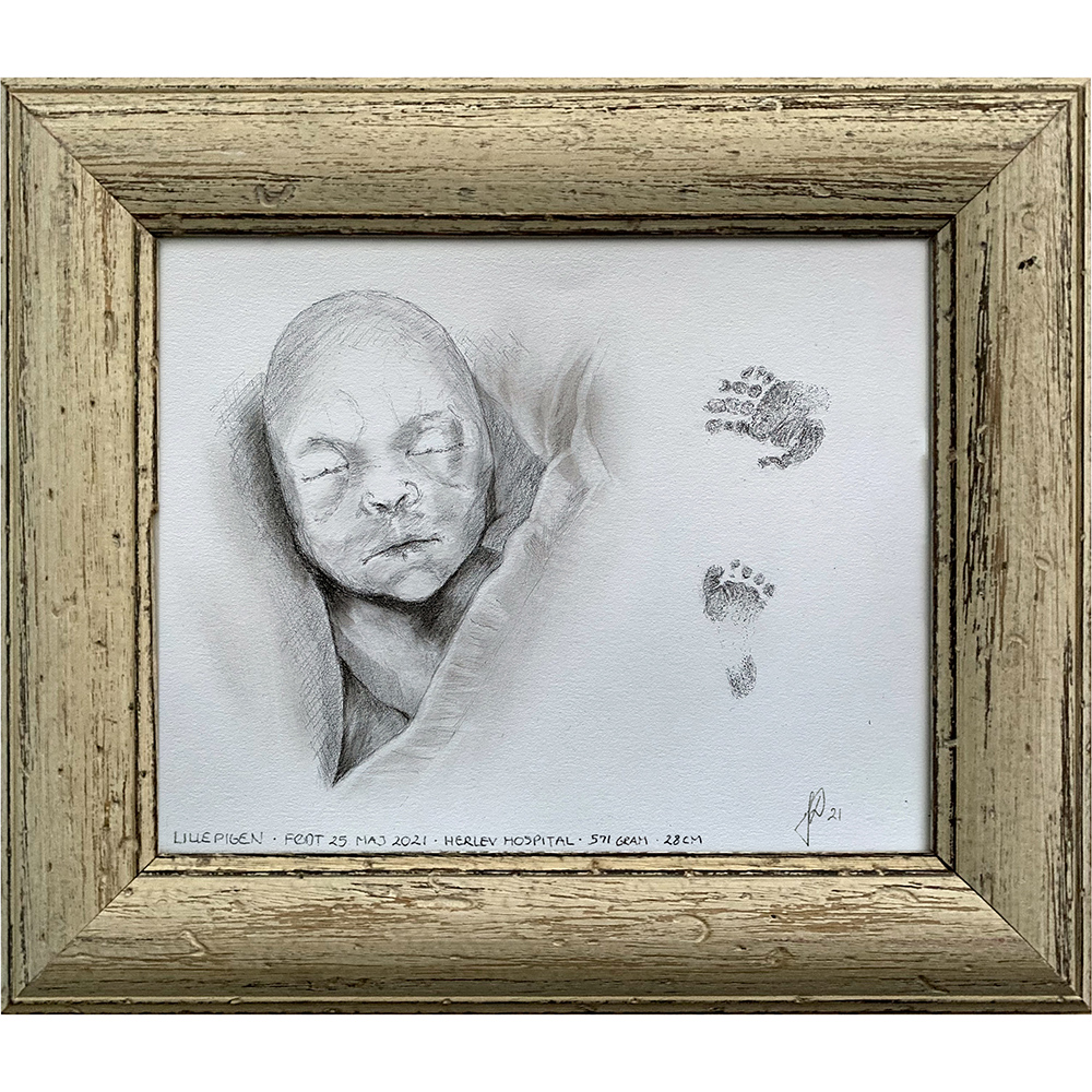 tegnet-portraet-englebarn-englepige-doedfoedt-baby